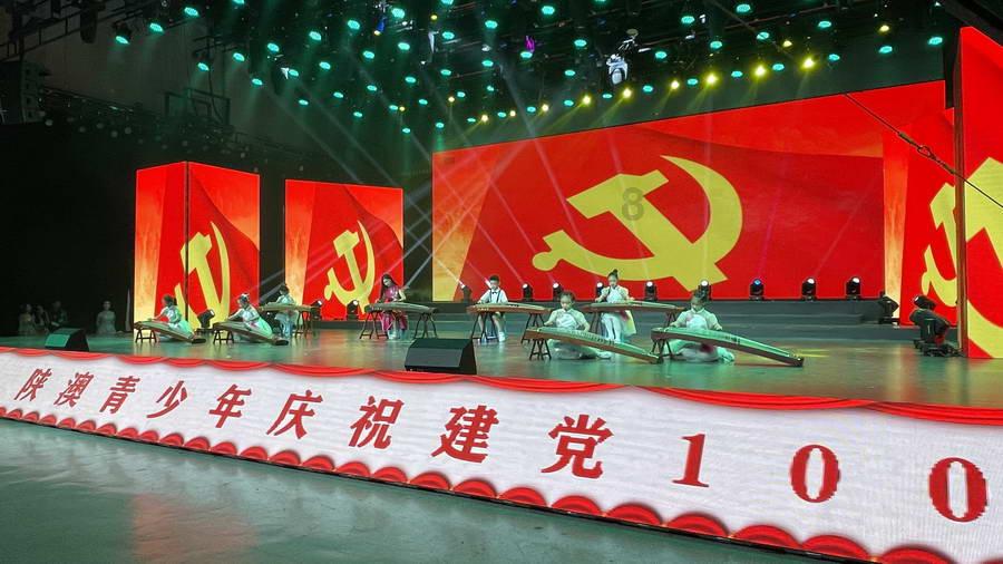 国宝级大师手绘作品亮相首图，讲述中国民间神话故事